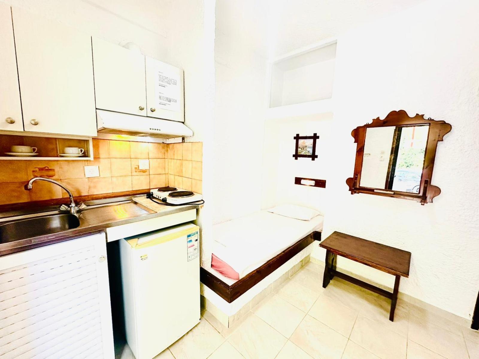 Argo Apartments Néa Poteídaia Rom bilde